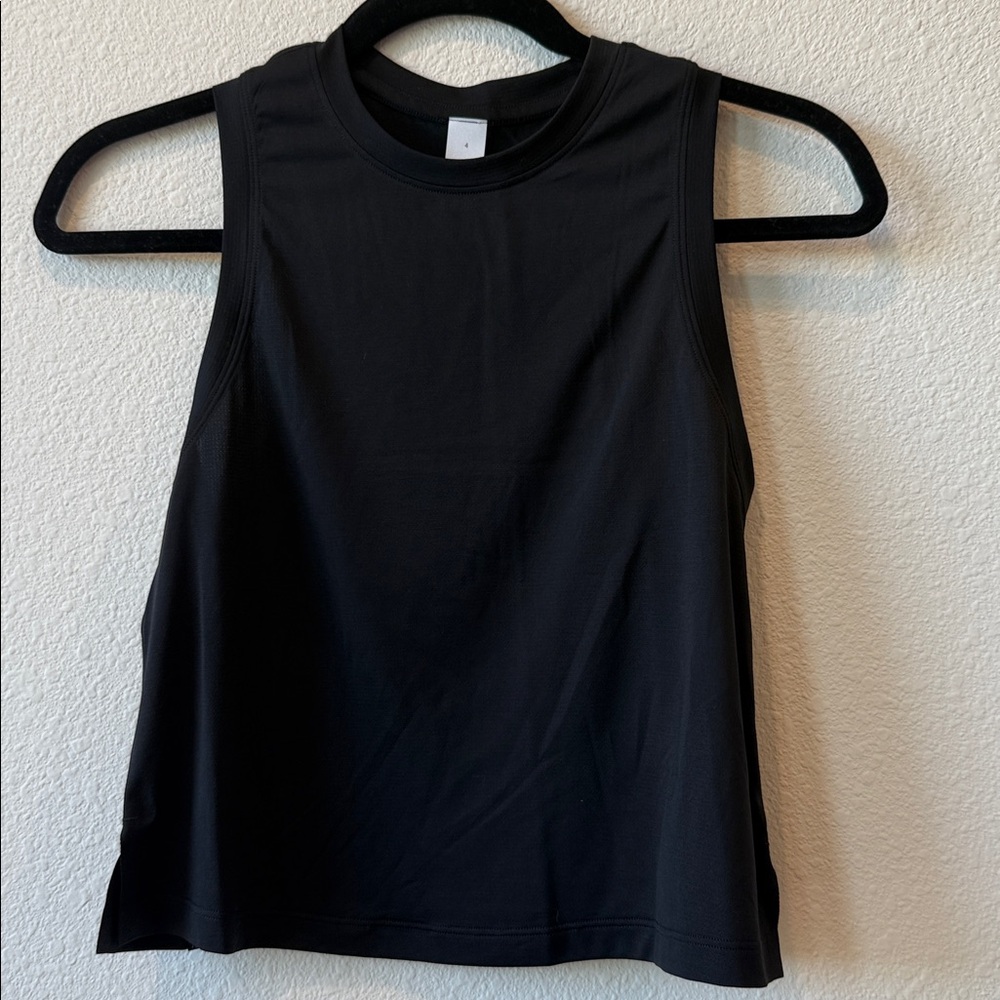 Lululemon ultralight waist length tank top